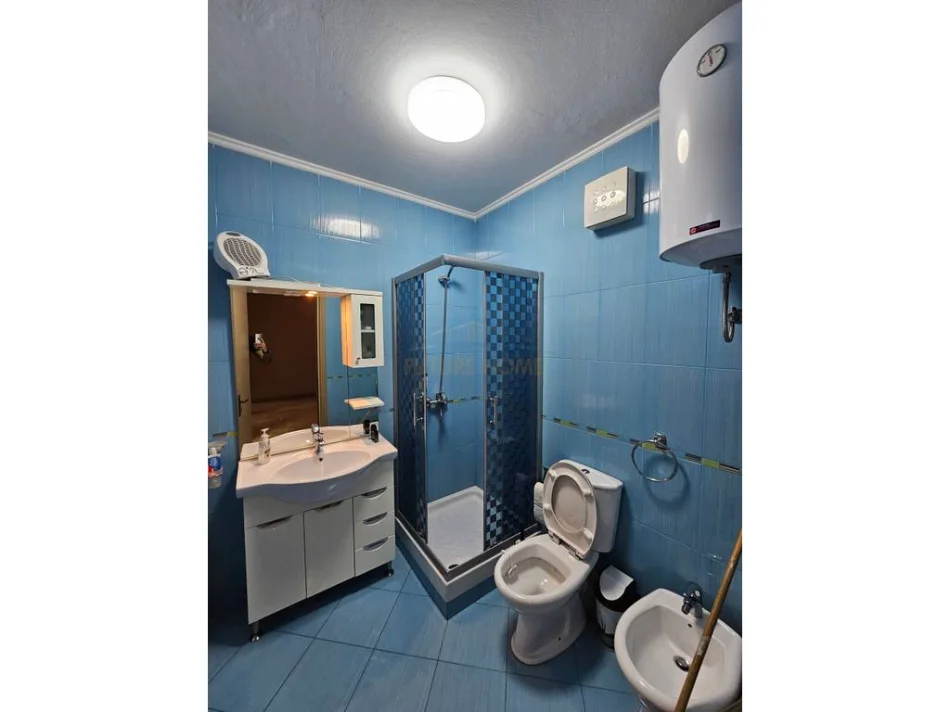Qera, Apartament 2+1+2 +Post Parkimi,Rruga Jordan Misja,Tiranë. 0696069906
