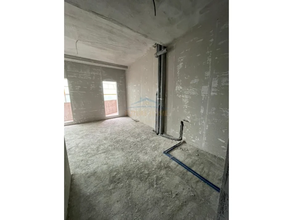 Tirane, shitet apartament 2+1+2 Kati 5, 116 m² 128.000 € (Paskuqan)