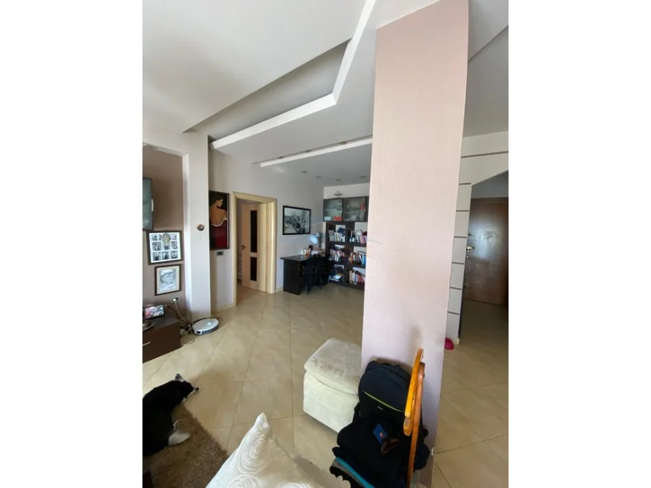 Vlore, shitet apartament 2+1+Ballkon Kati 8, 143 m² 220.000 € (Kali Trojes)