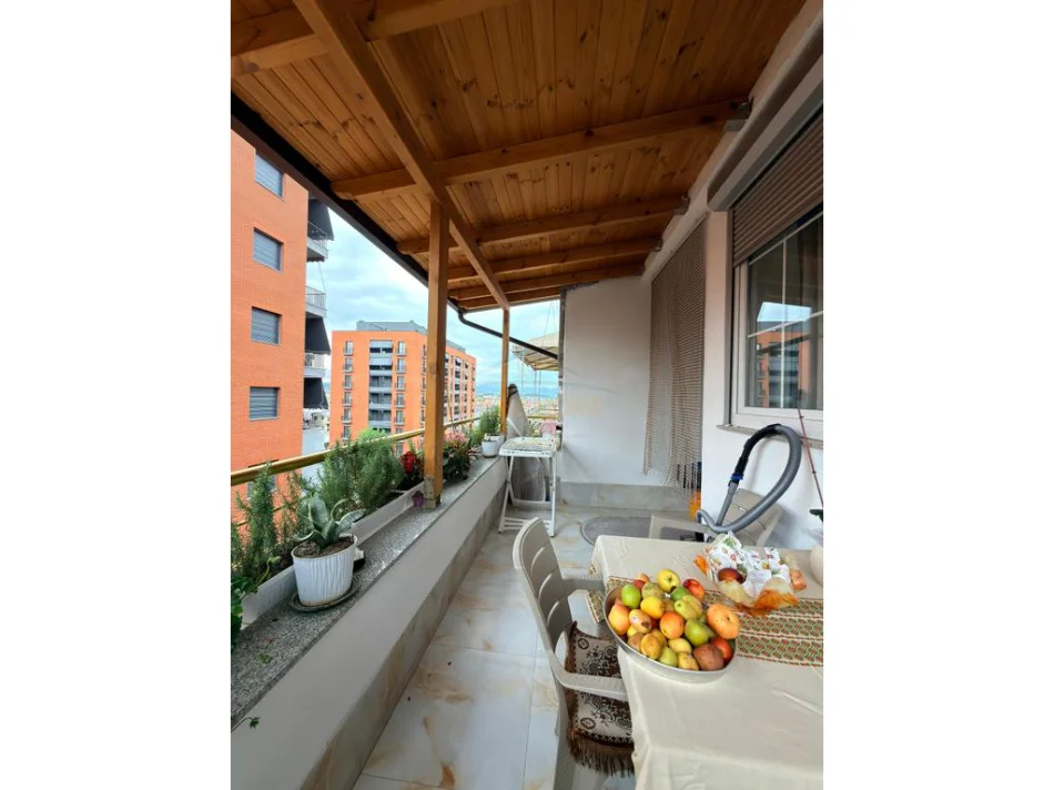Tirane, shitet apartament 2+1 , 100 m² 115.000 € (Kamez)