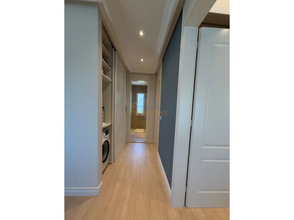 Gjiri Lalezit | Hamallaj, shitet apartament+verande | Penthouse 3+1+Aneks+Ballkon Kati 3, 127 m² 500.000 € (Valamar)