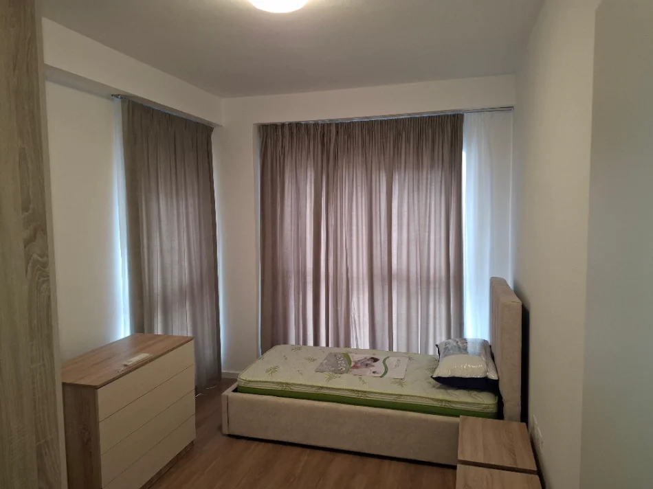 Tirane, jepet me qera apartament 1+1 , 87 m² 750 € (Dritan hoxha)