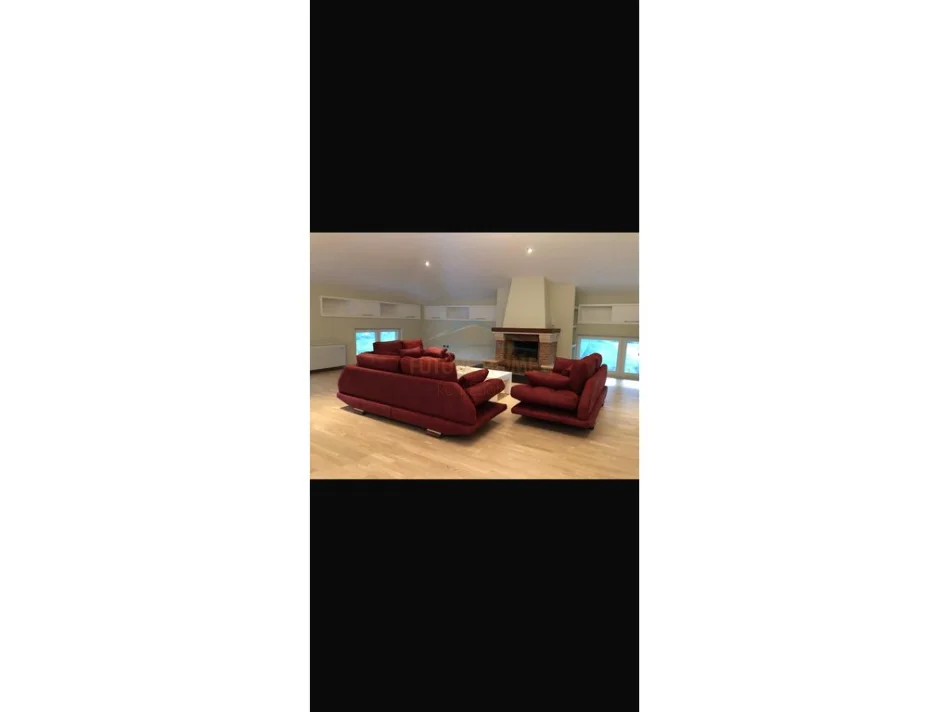 Tirane, jepet me qera Vile , 108 m² 3.500 € (Berzhite)