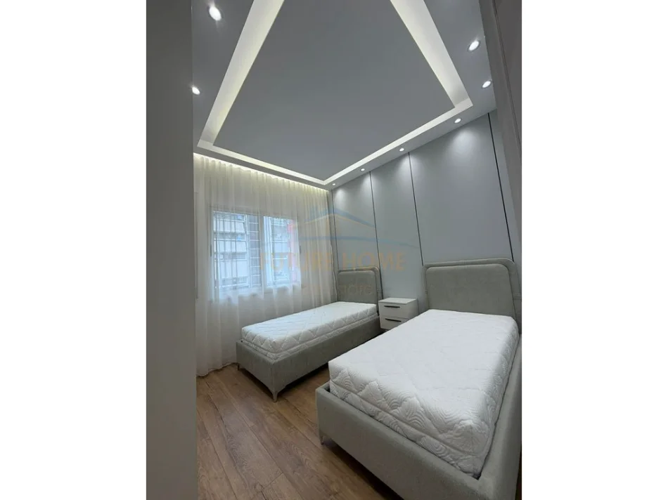 Tirane, shitet apartament 2+1 Kati 1, 104 m² 215.000 € (Yzberisht)