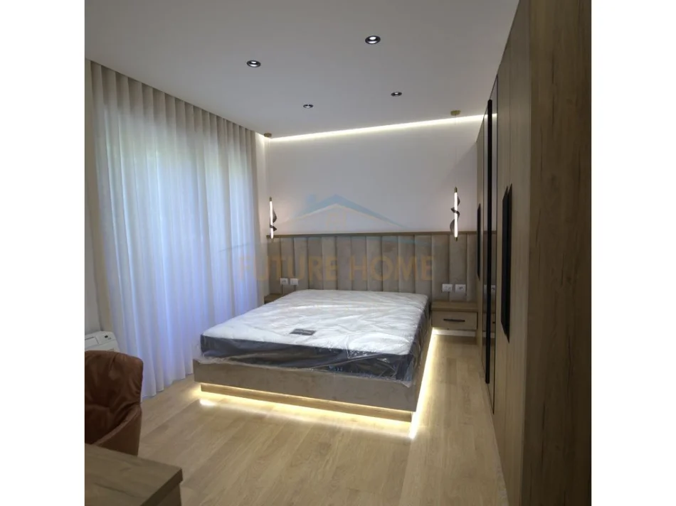 JEPET ME QERA , VILE NE PETRELE