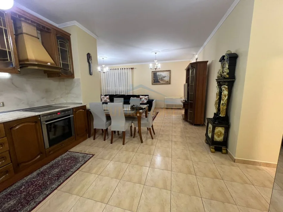 Qera,Apartament 2+1,Bllok