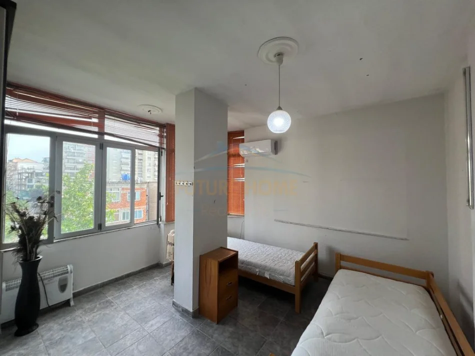 Tirane, shitet apartament 2+1 Kati 4, 96 m² 170.000 € (Alidemi)