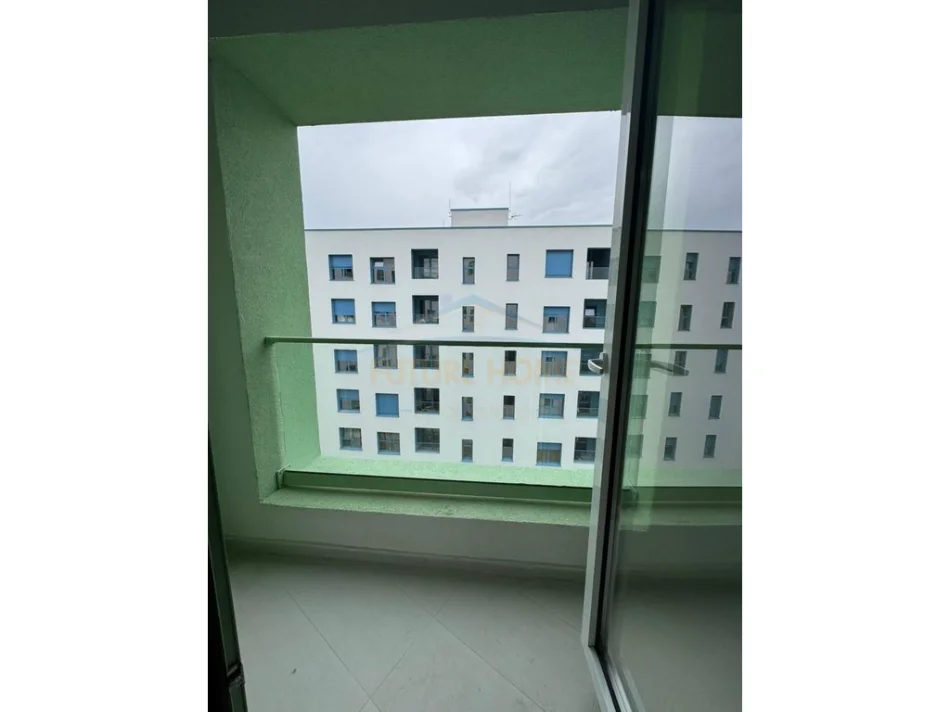 Tirane, jepet me qera apartament 1+1+Ballkon Kati 6, 47 m² 400 € (Kompleksi Kadiu)