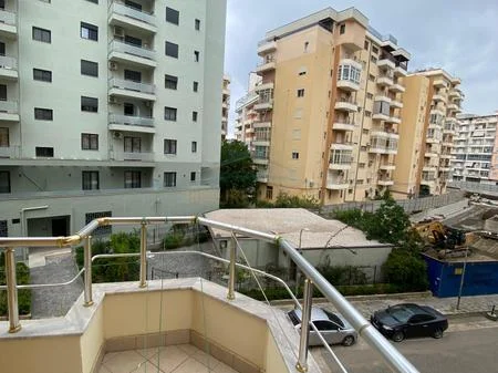 Vlore, shitet apartament 1+1 Kati 2, 61 m² 150.000 € (Lungomare)