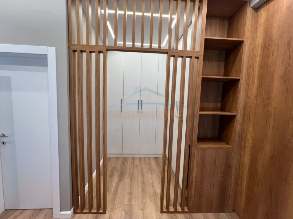 Tirane, jepet me qera apartament 2+1 Kati 5, 137 m² 1.200 € (Rruga Elbasanit)