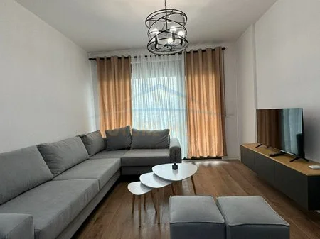 Tirane, jepet me qera apartament 1+1+Ballkon Kati 5, 73 m² 550 € 