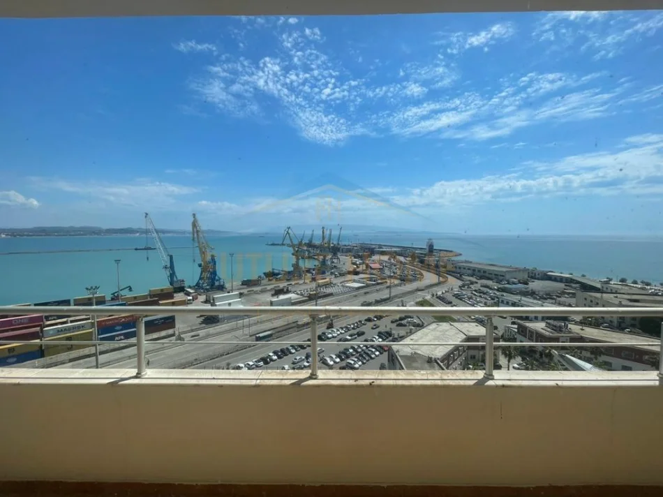 Durres, jepet me qera apartament 2+1+Aneks+Ballkon Kati 11, 700 € (Vollga, Durres)