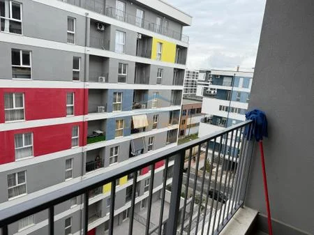 Tirane, jepet me qera apartament 1+1 Kati 6, 63 m² 300 € (univers city)