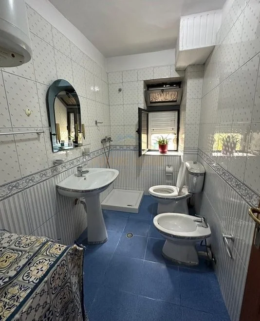 Tirane, shitet apartament 1+1 Kati 3, 54 m² 156.000 € (rruga e elbasanit)