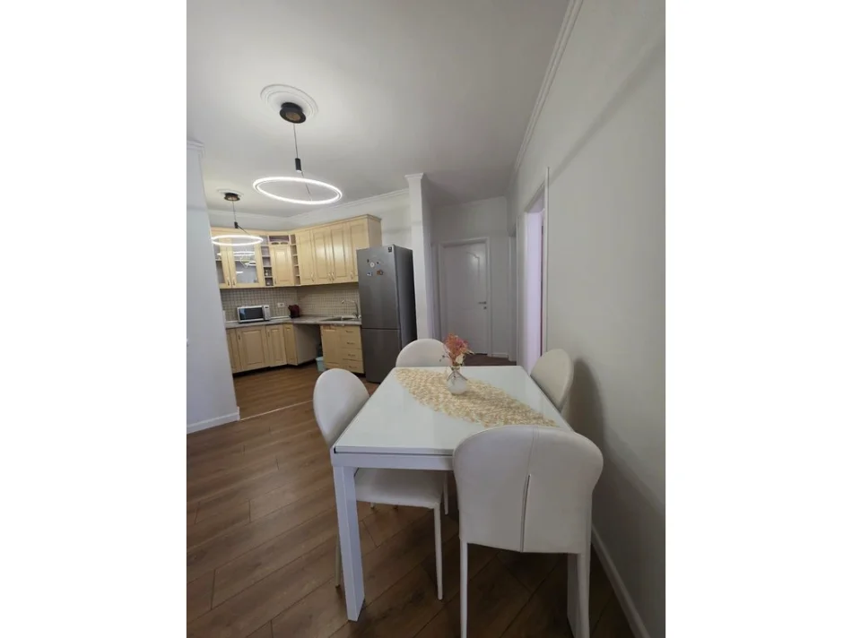 Tirane, shitet apartament 2+1+Ballkon Kati 5, 117 m² 170.000 € (Unaza e re)