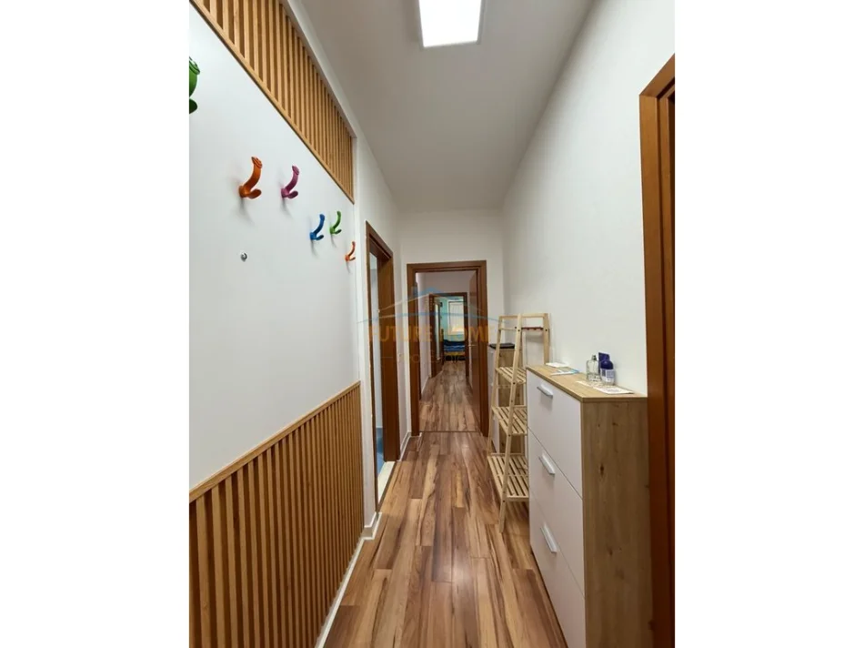 Tirane, shitet apartament 3+1 Kati 5, 114 m² 365.000 € (Liqeni i thate)