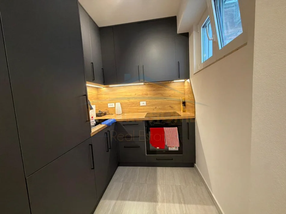Durres, shitet apartament 2+1 Kati 4, 60 m² 140.000 € (LAGJIA 17,DURRES)