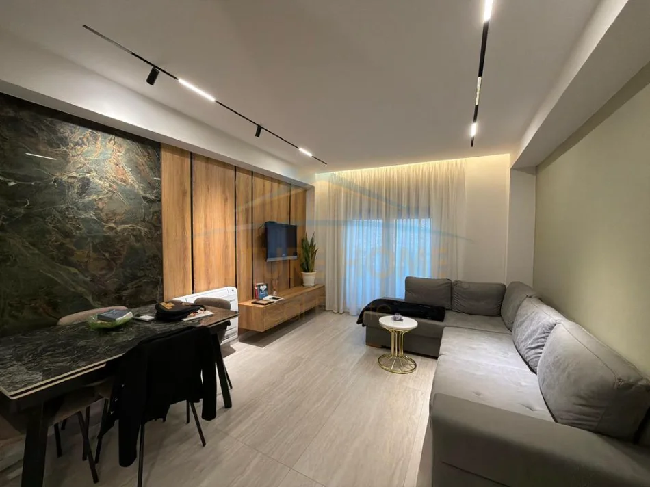 Durres, shitet apartament 2+1 Kati 4, 60 m² 140.000 € (LAGJIA 17,DURRES)