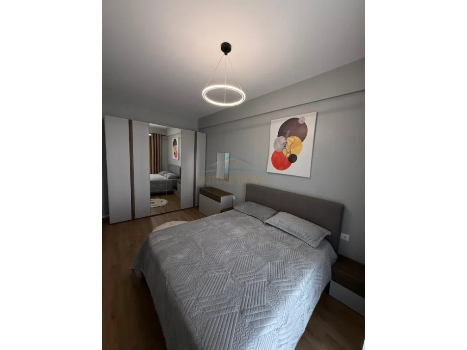 Tirane, jepet me qera apartament 1+1 Kati 3, 53 m² 450 € (fresk)
