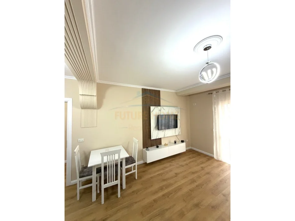 Durres, shitet apartament 1+1+Ballkon Kati 8, 68 m² 98.000 € 
