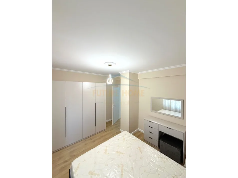Durres, shitet apartament 1+1+Ballkon Kati 8, 68 m² 98.000 € 