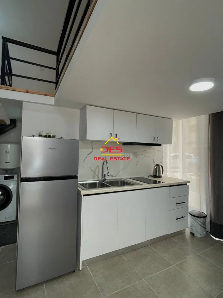 Vlore, jepet me qera apartament 1+1+Ballkon Kati 0, 70 m² 300 € (Rruga Murat Tërbaçi)