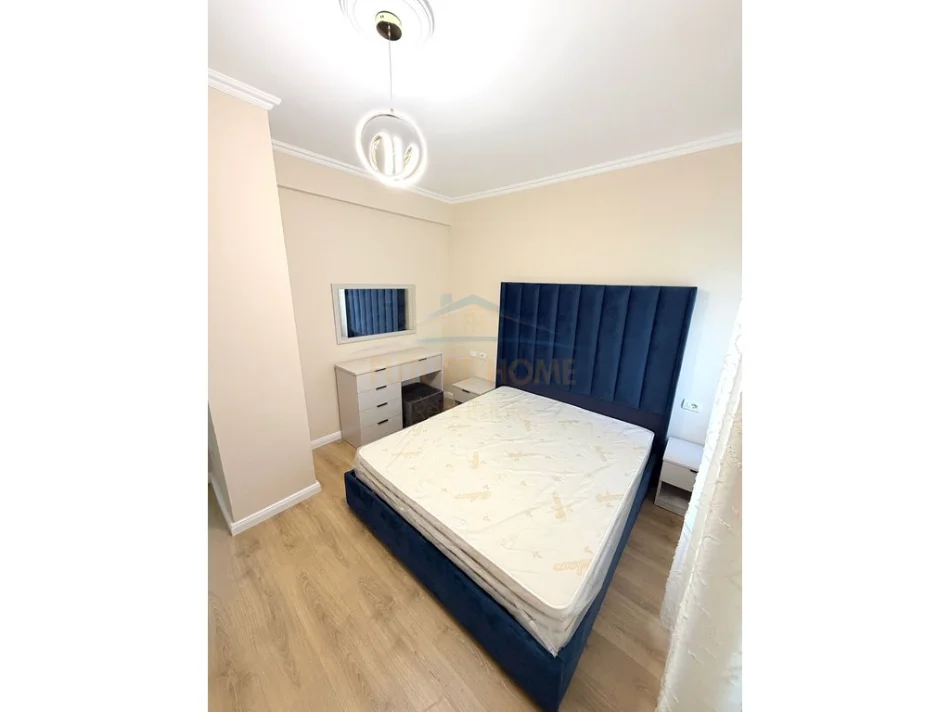 Durres, shitet apartament 1+1+Ballkon Kati 8, 68 m² 98.000 € 