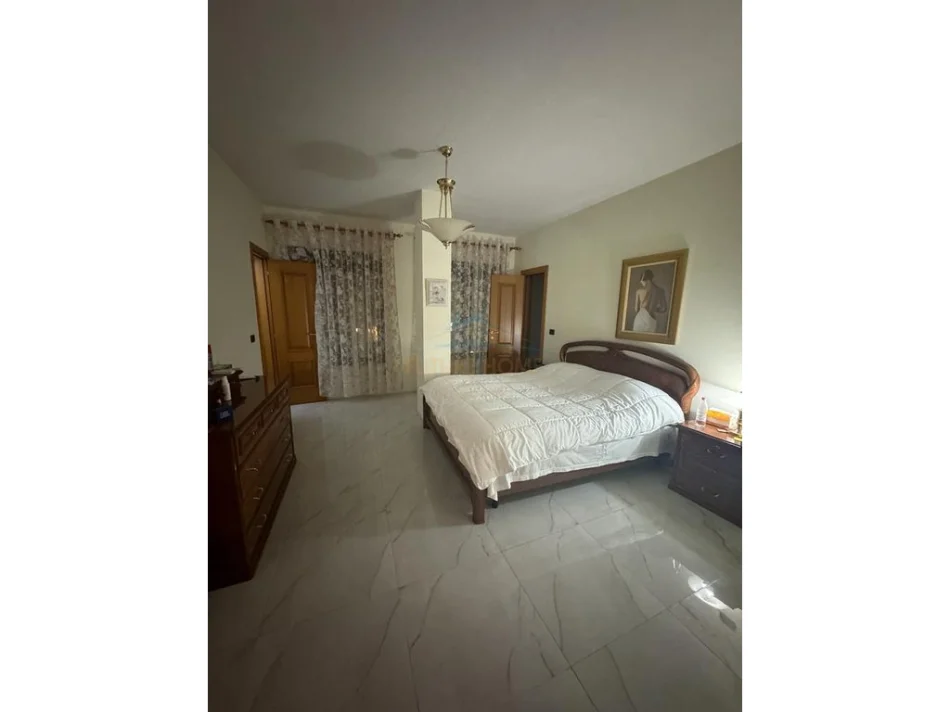 Qera,Apartament 3+1+2,Rruga e Elbasanit