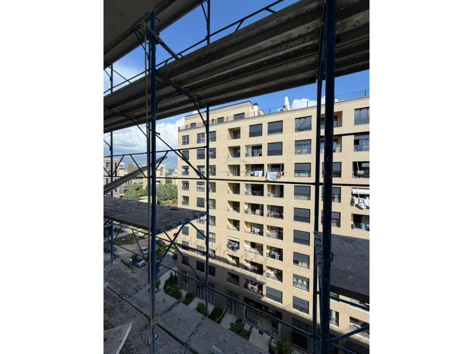 Tirane, shitet apartament 1+1+Ballkon Kati 7, 73 m² 136.512 € (Fusha e Aviacionit)