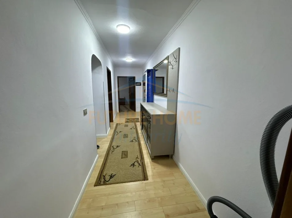 Tirane, shitet apartament 2+1 Kati 4, 92 m² 194.000 € (Shkolla e Baletit)