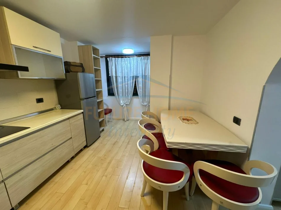 Tirane, shitet apartament 2+1 Kati 4, 92 m² 194.000 € (Shkolla e Baletit)
