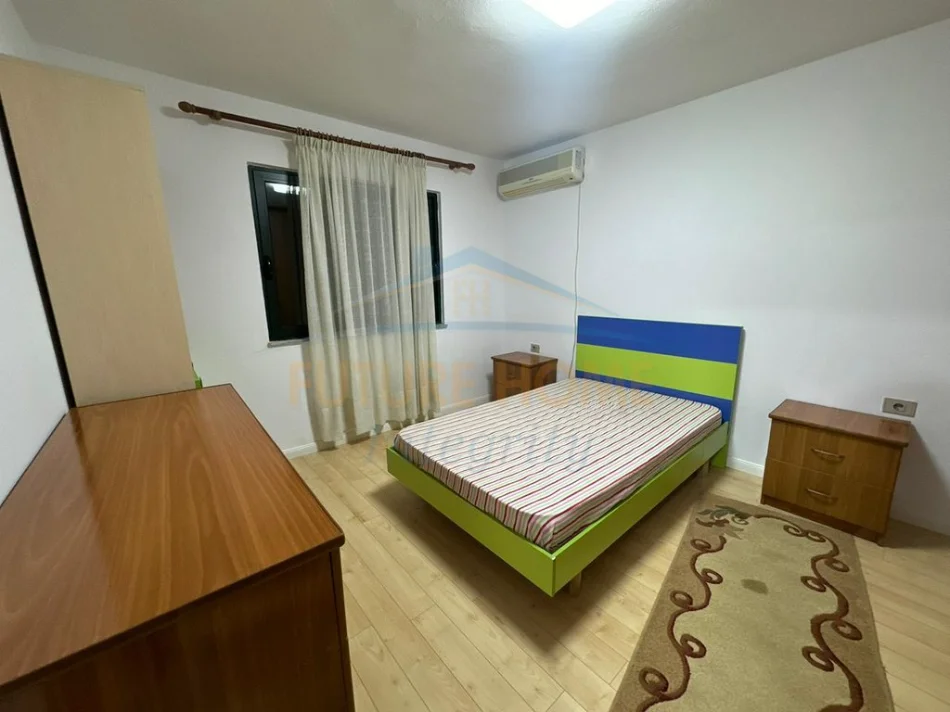 Tirane, shitet apartament 2+1 Kati 4, 92 m² 194.000 € (Shkolla e Baletit)