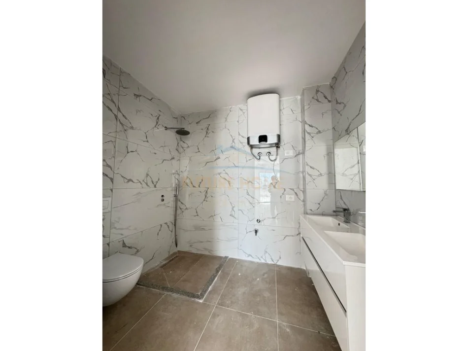 Shqiperi, shitet apartament+verande | Penthouse 2+1 Kati 2, 138 m² 250.000 € (QERRET,DURRES)