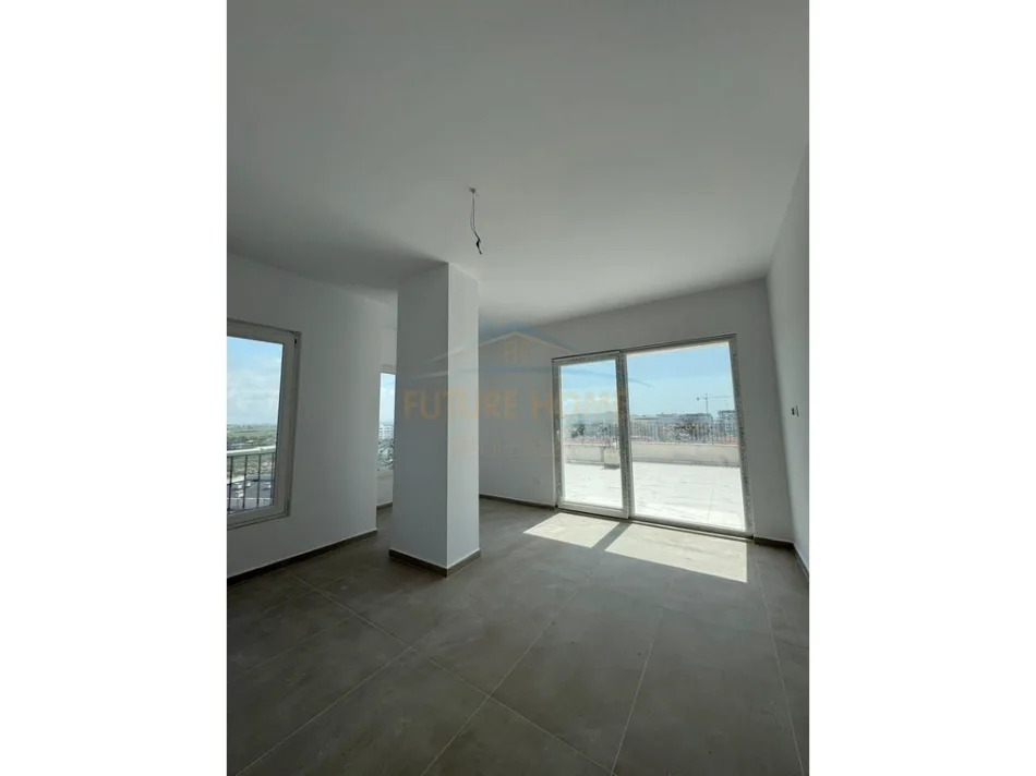 Qerret, shitet apartament 2+1 Kati 8, 138 m² 250.000 € (Qerret, Kavajë)