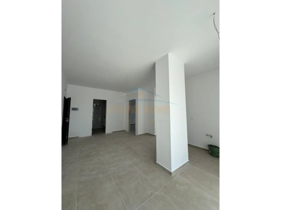Shqiperi, shitet apartament+verande | Penthouse 2+1 Kati 2, 138 m² 250.000 € (QERRET,DURRES)