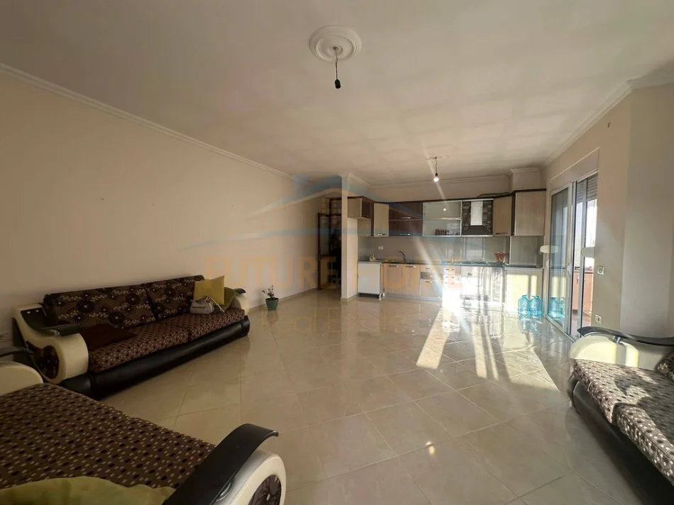 Tirane, shitet apartament 3+1 Kati 6, 122 m² 179.000 € 