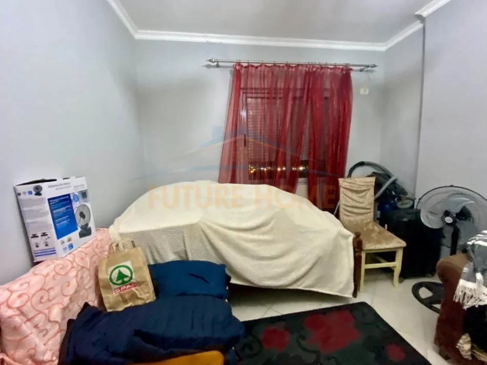 Tirane, shitet apartament 2+1 Kati 1, 92 m² 145.000 € (Unaza e Re)