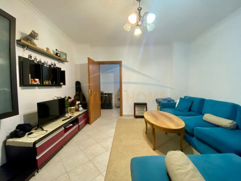 Tirane, shitet apartament 2+1, Kati 1, 93 m² 145.000 € (Unaza e Re)