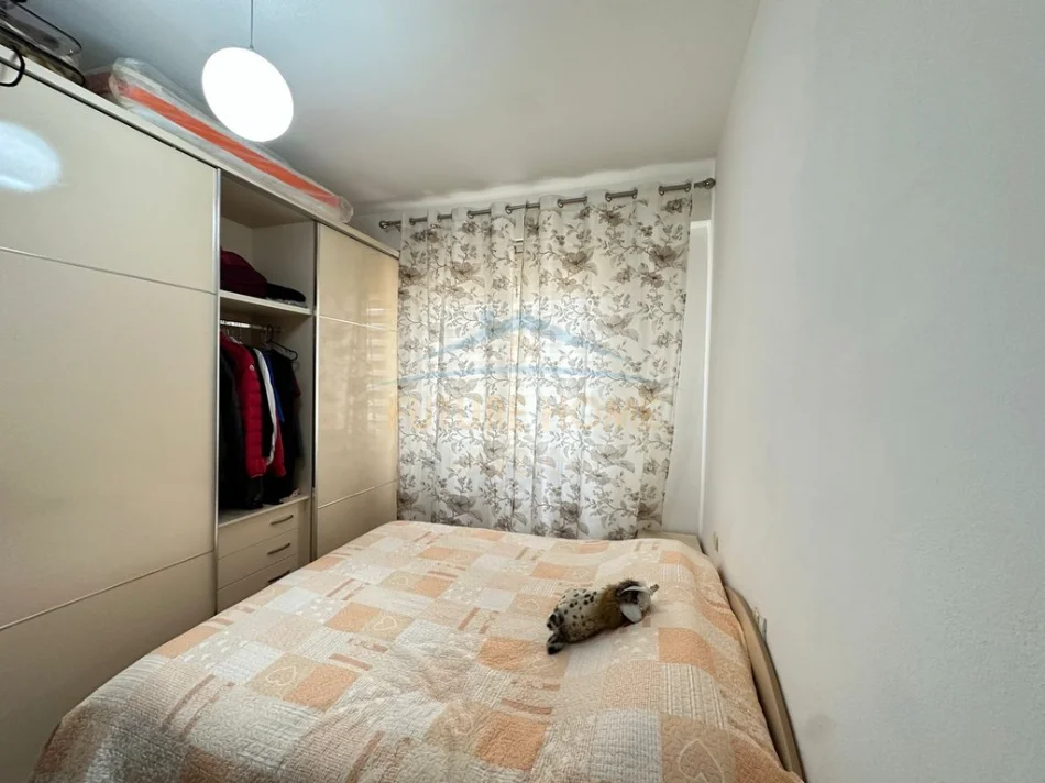Tirane, shitet 2+1 Kati 3, 98 m² 147.000 € 