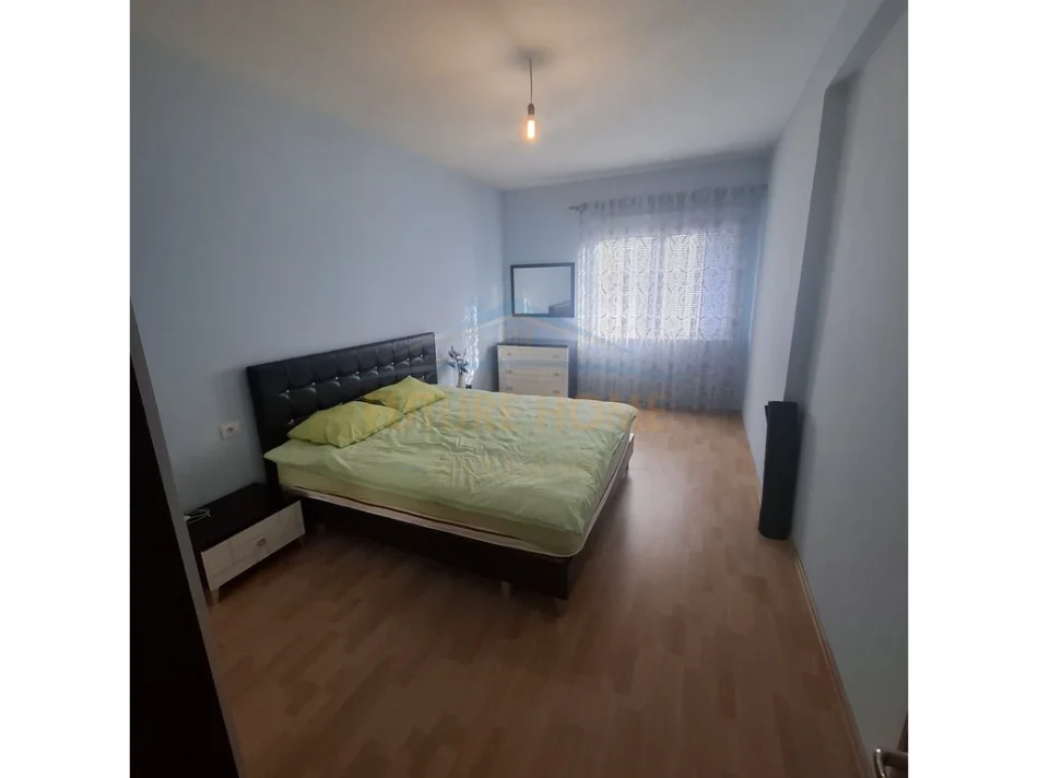 Tirane, shitet apartament 2+1 Kati 7, 105 m² 165.000 € (YZBERISHT)