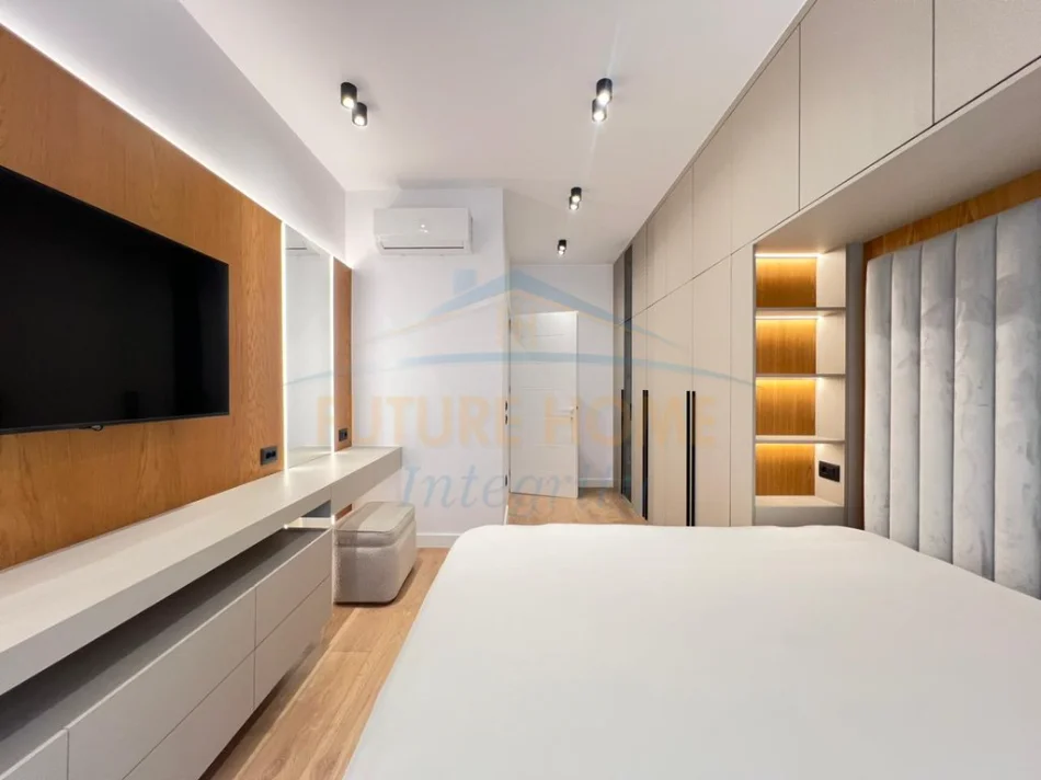 Tirane, jepet me qera apartament 2+1 Kati 1, 87 m² 1.000 € (Porcelan)