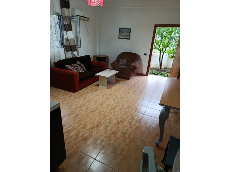 Tirane, jepet me qera apartament 1+1 Kati 1, 45 m² 270 € (Kodra e Priftit)