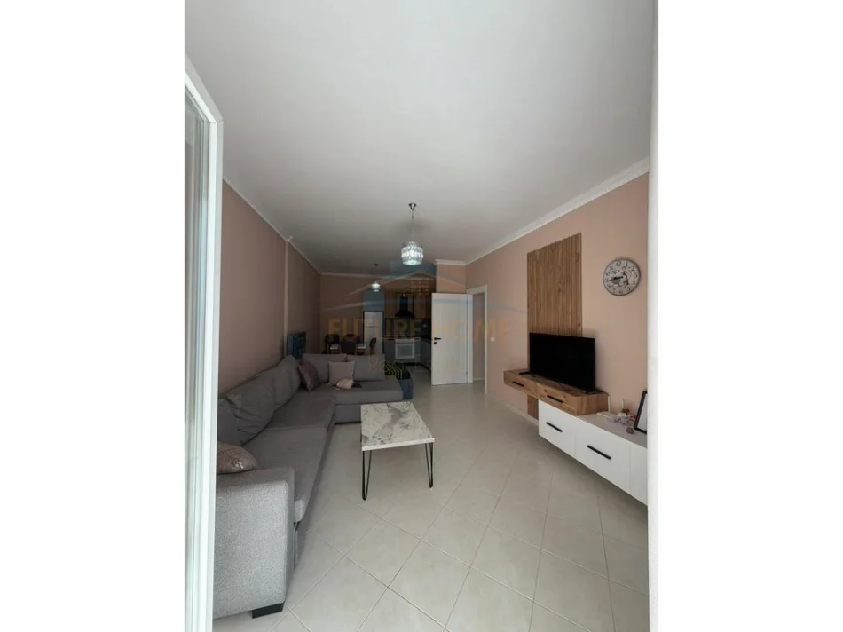 Qerret, shitet apartament 1+1 Kati 2, 65 m² 135.000 € (Qerret,Kavaje.)
