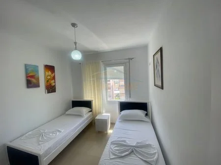 Vlore, jepet me qera apartament 2+1+Ballkon Kati 6, 107 m² 600 € (Trasballkanike)