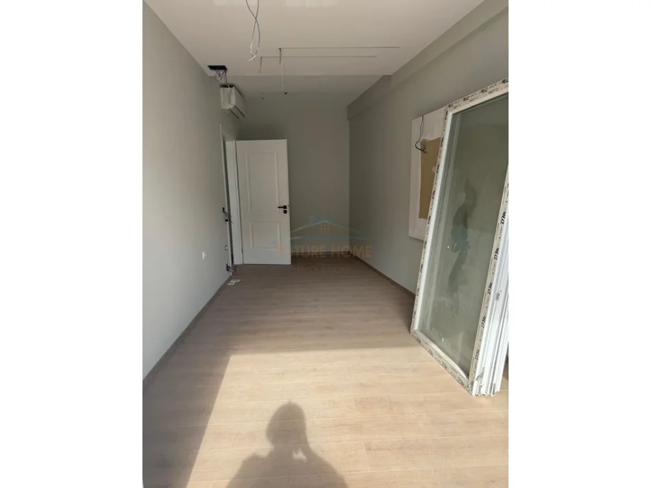 Tirane, shitet apartament 1+1 Kati 6, 74 m² 144.000 € (5 MAJ)