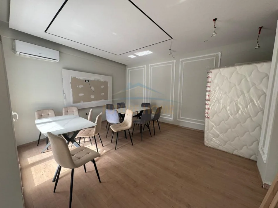 Tirane, shitet apartament 2+1 Kati 6, 97 m² 190.000 € (Rruga 5 Maji)