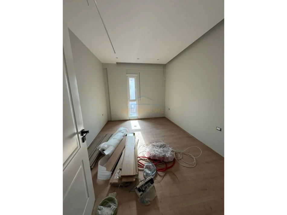 Tirane, shitet apartament 2+1 Kati 6, 97 m² 190.000 € (Rruga 5 Maji)