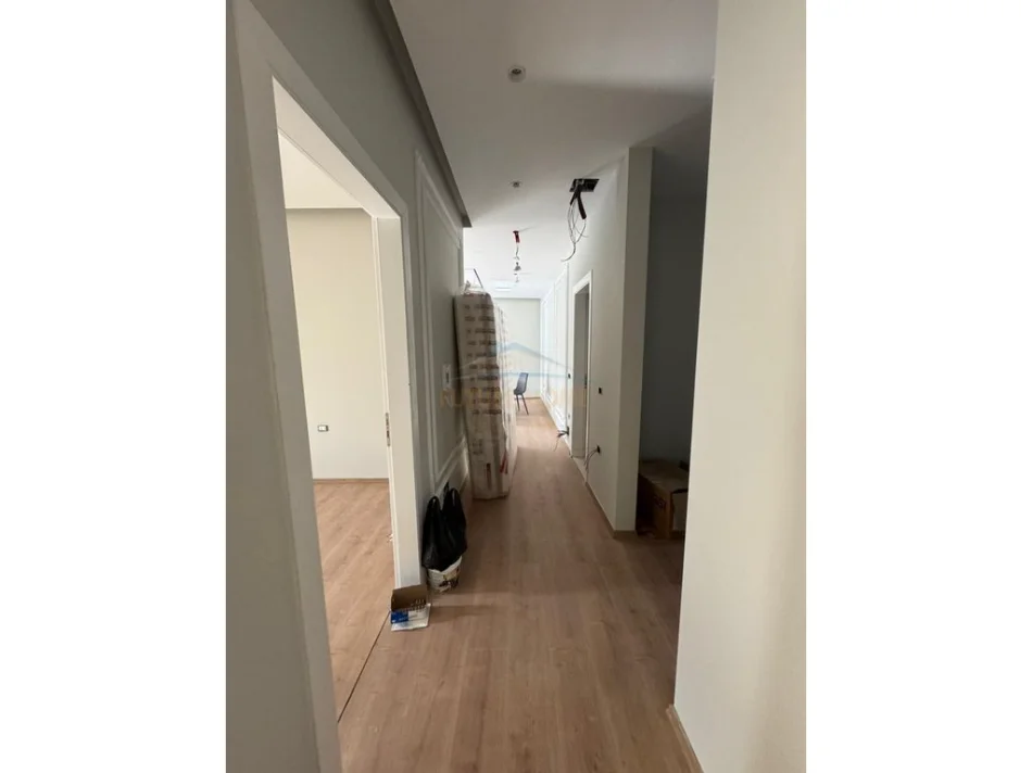 Tirane, shitet apartament 2+1 Kati 6, 98 m² 190.000 € (5 MAJI)
