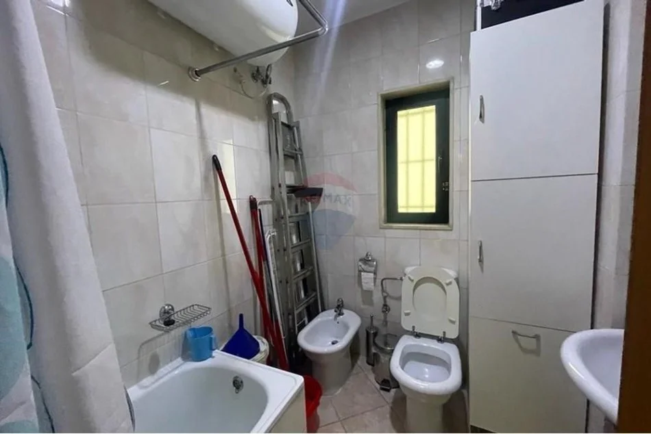 Tirane, shitet 2+1+Ballkon Kati 4, 106 m² 180.200 € (5 maji)