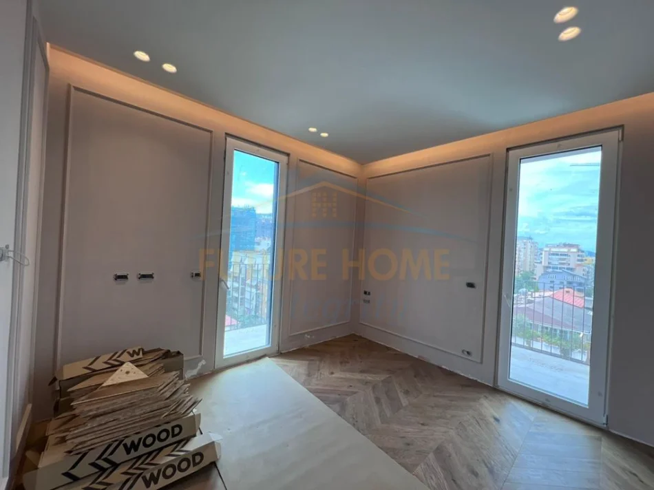 Tirane, shitet apartament 3+1+2 Kati 8, 192 m² 900.000 € Altana Residence, prane Liqenit Artificial